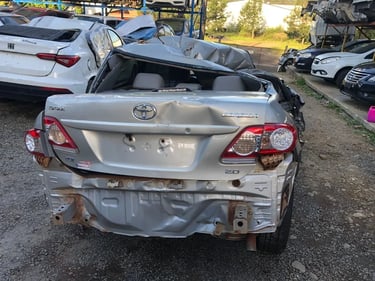 Sucata Toyota Corolla 2.0 2013